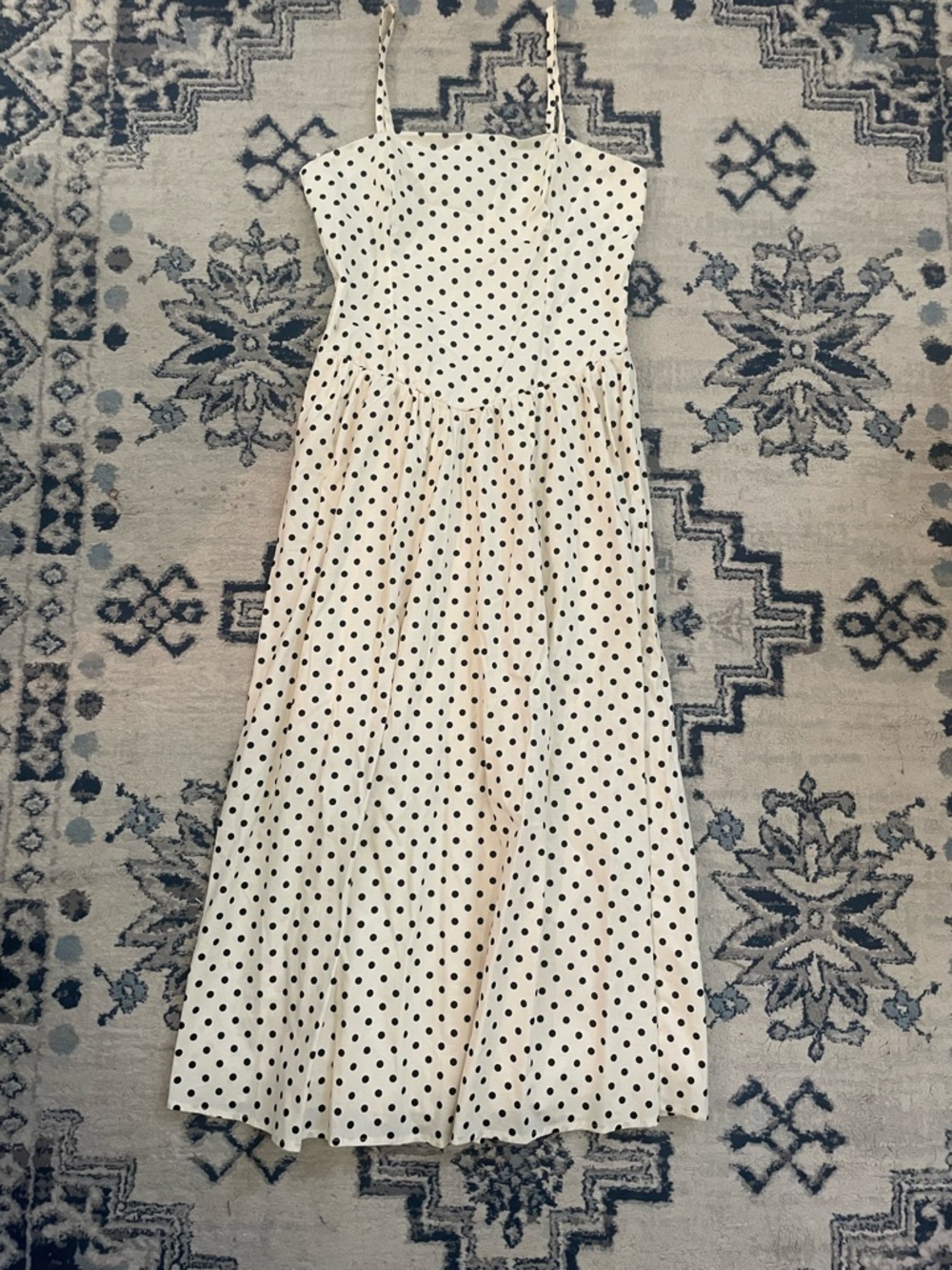 Thirty/Thirty Polka Dot Midi Dress 🤍🖤